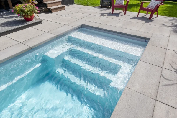 Opal B<br>(20' x 12' x 4'9")