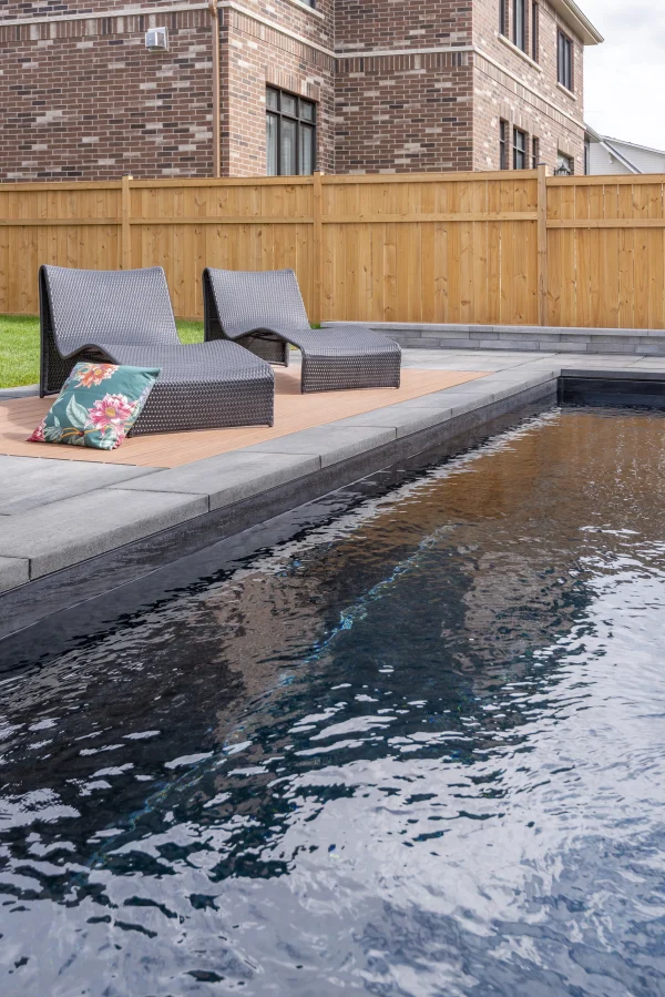 Perla<br>(20' x 12' x 4'9")