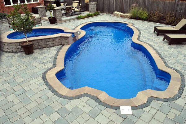 Wasaga<br>(32' x 14' x 3'4" - 5'10")