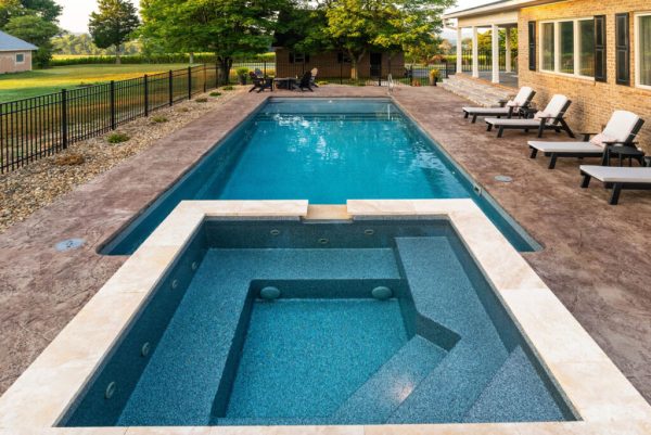 Meridian Spillover<br>(7'9" x 8'7" x 3')