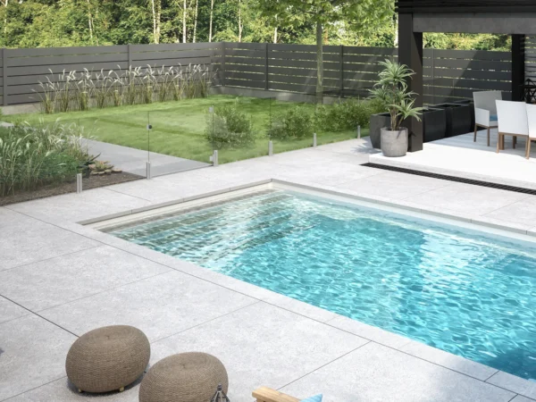 Mova 11x19<br>(19'2" x 11'1"x 4'11")